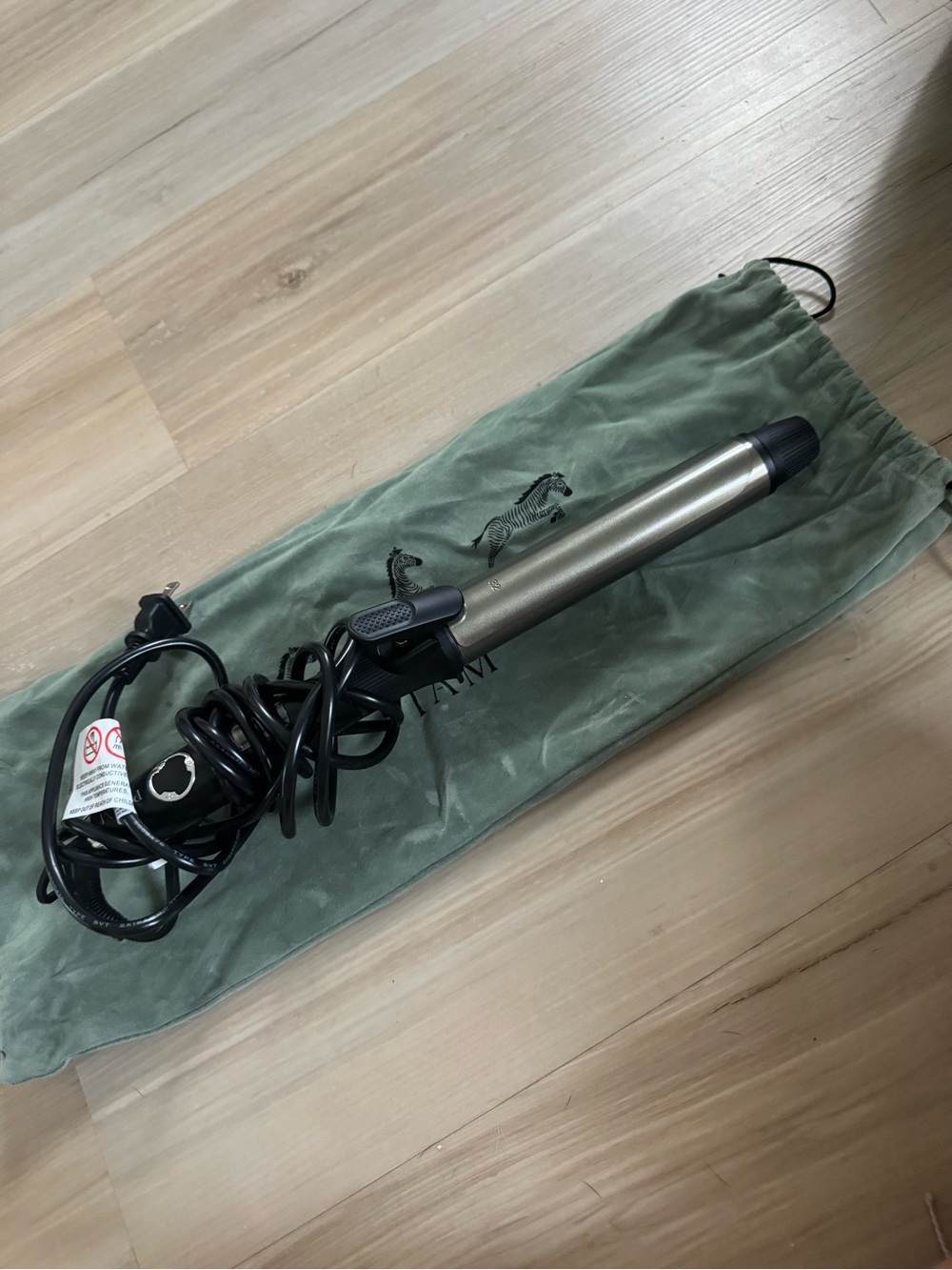 Gold-Tone Curling Wand with Clamping Clip